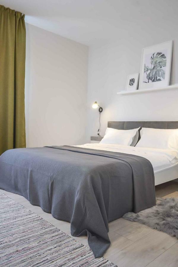 Vila White Tulip Alba Iulia Exterior photo