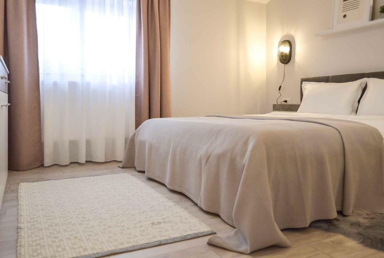 Vila White Tulip Alba Iulia Exterior photo